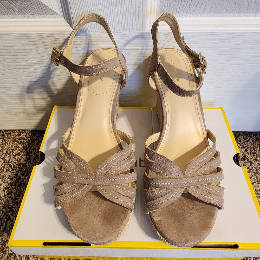 Liz Claiborne Wedge Sandals Size 9.5